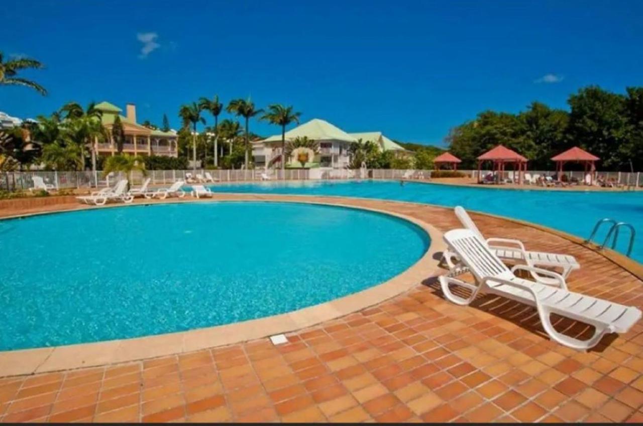 Studio Mojito Vue Mer,Piscine Avec Cuve Eau Et Acces Plage Et Piscine Anse Des Rochers Saint-Francois  Luaran gambar